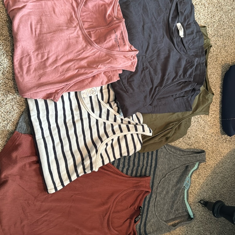 Bundle of casual tank tops